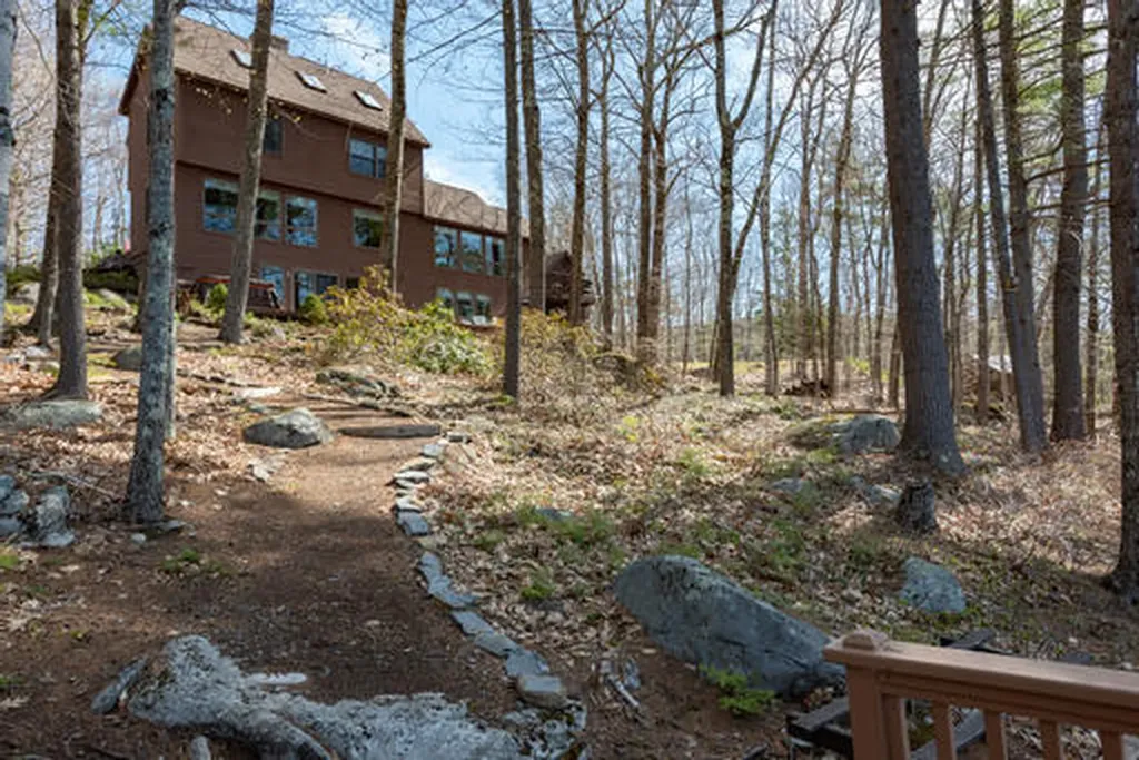 191 Peninsula Drive Rome ME 04963