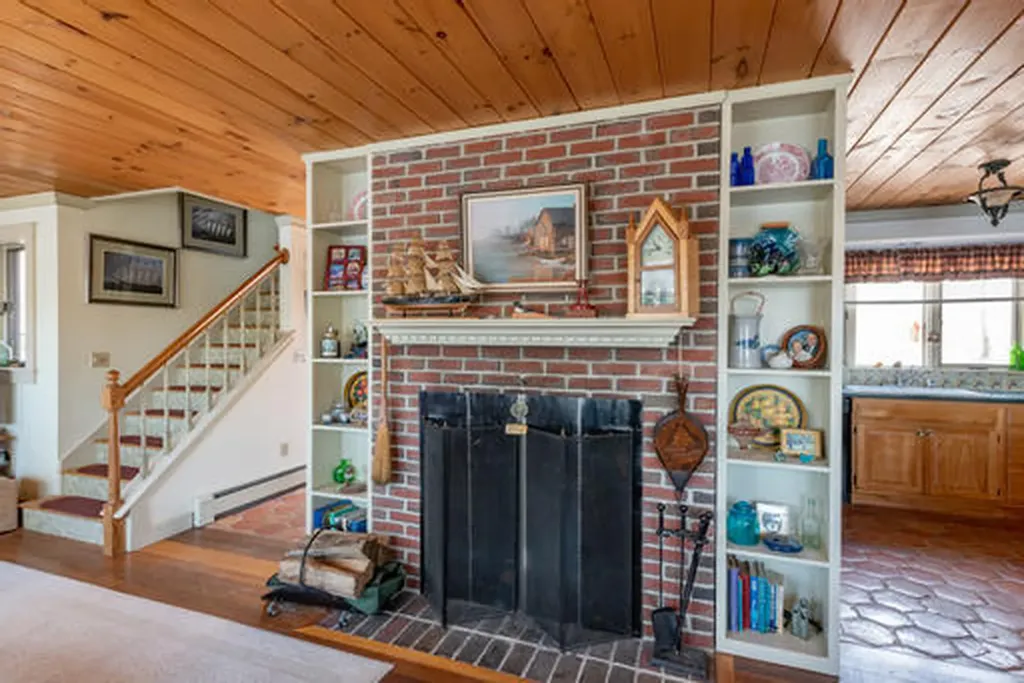 191 Peninsula Drive Rome ME 04963