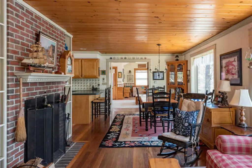 191 Peninsula Drive Rome ME 04963