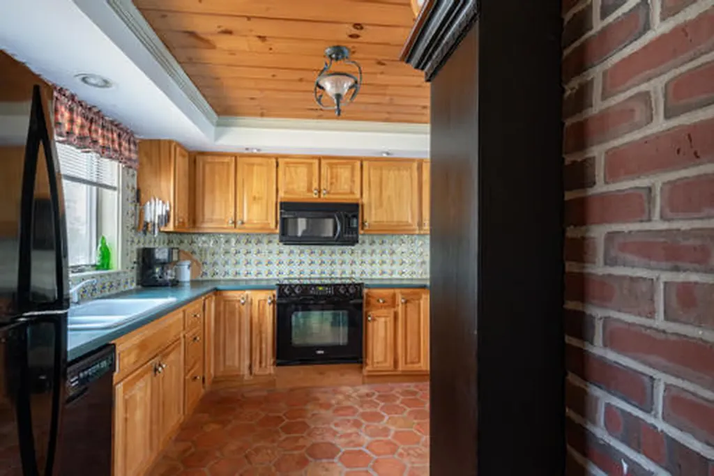 191 Peninsula Drive Rome ME 04963