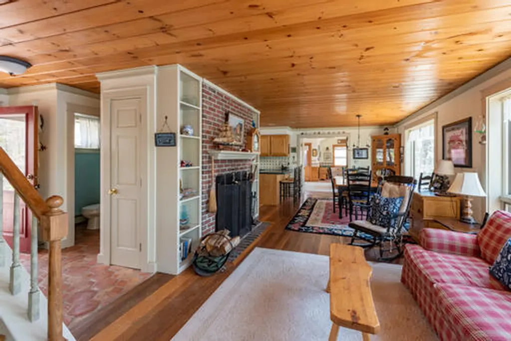 191 Peninsula Drive Rome ME 04963