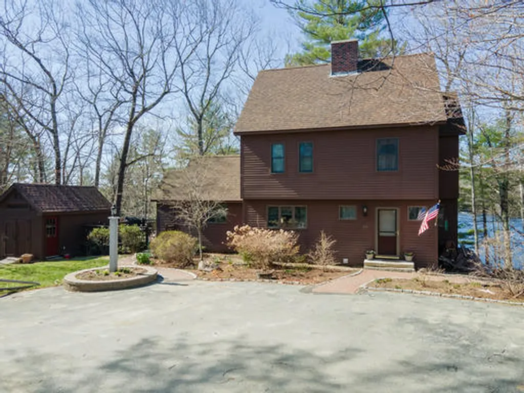191 Peninsula Drive Rome ME 04963