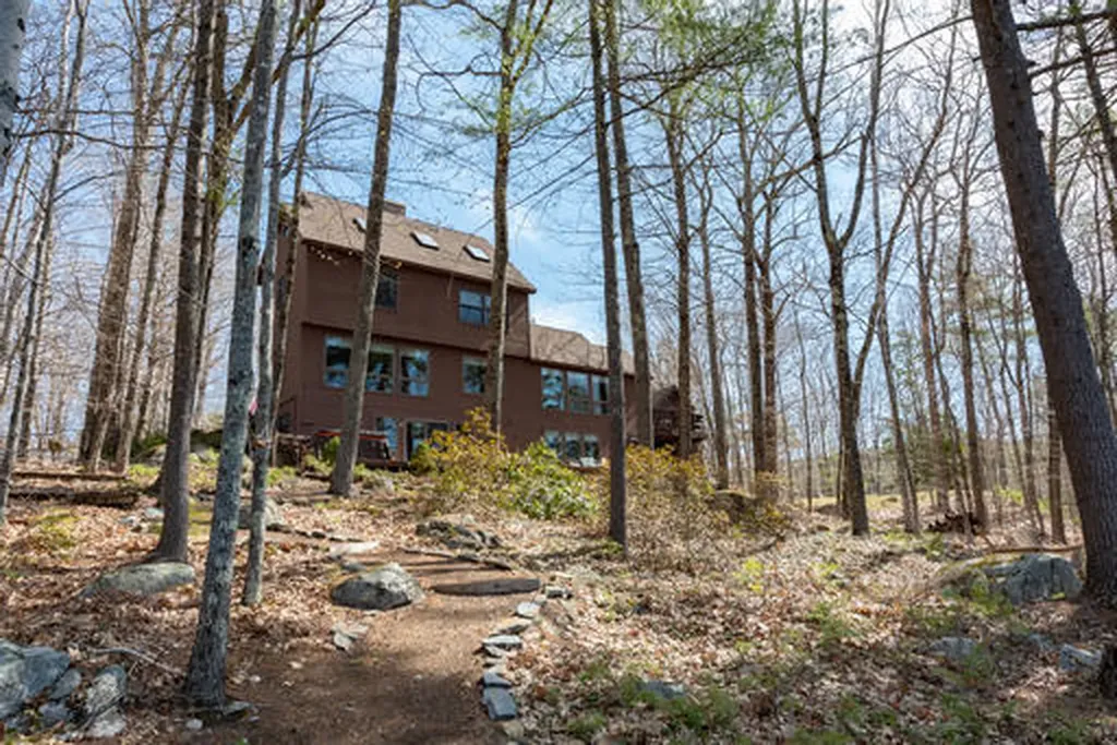 191 Peninsula Drive Rome ME 04963
