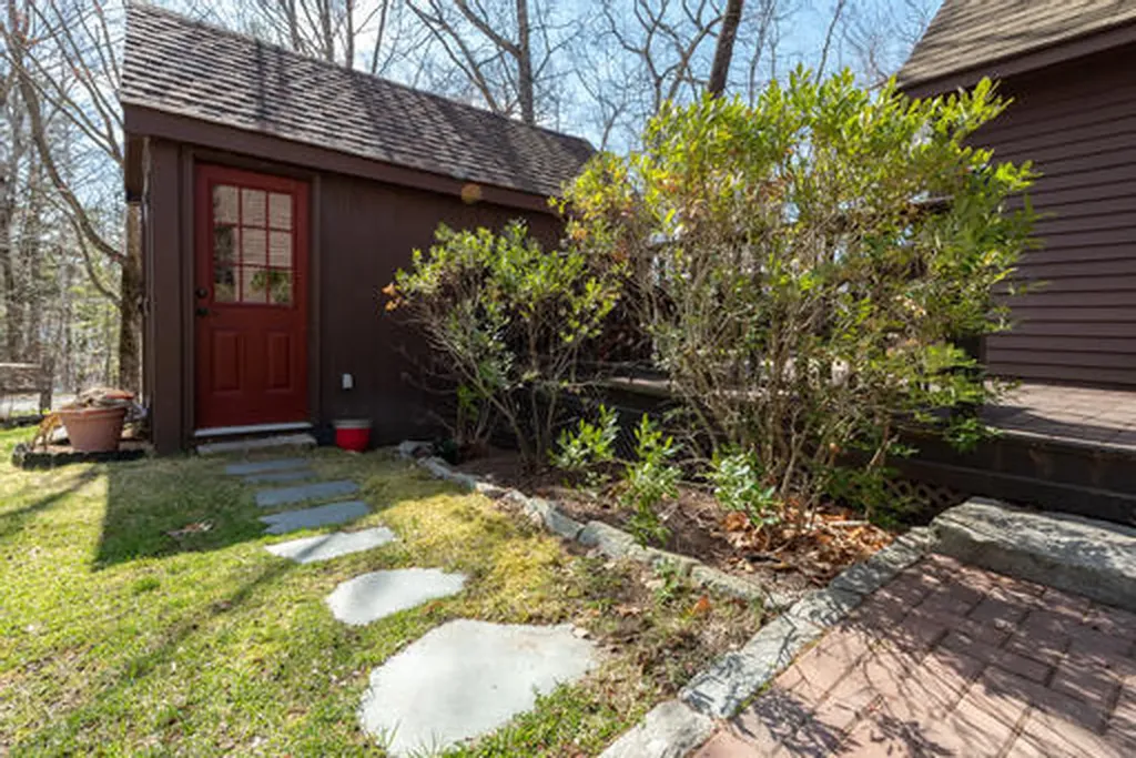 191 Peninsula Drive Rome ME 04963