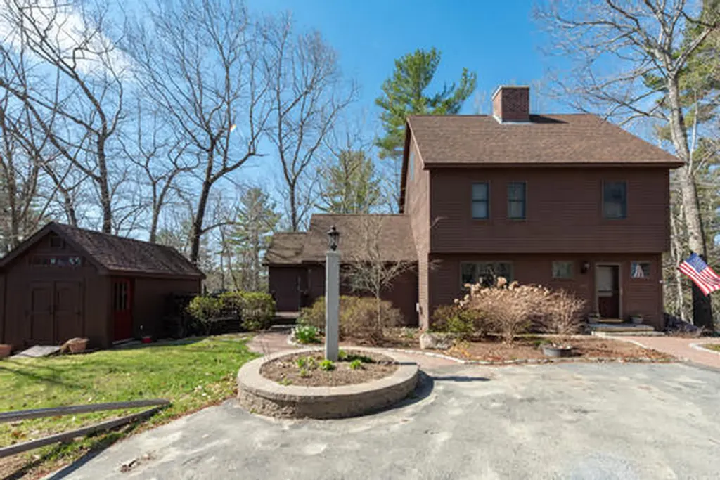 191 Peninsula Drive Rome ME 04963