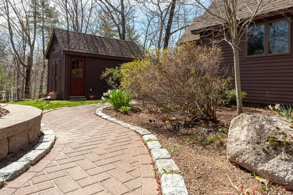 191 Peninsula Drive Rome ME 04963