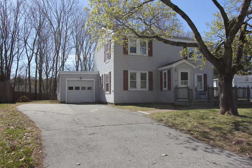 93 Columbia Avenue Brunswick ME 04011