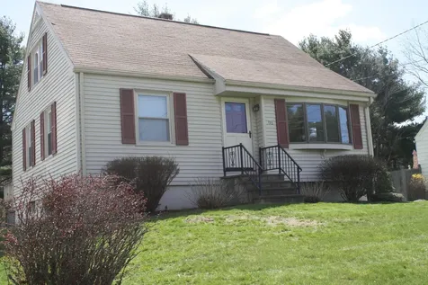 132 Rowe Avenue Portland ME 04102