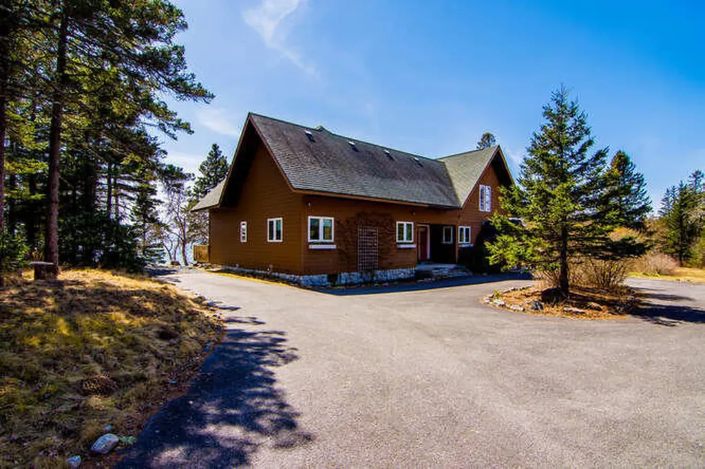 29 Lesko Lane Gouldsboro ME 04607