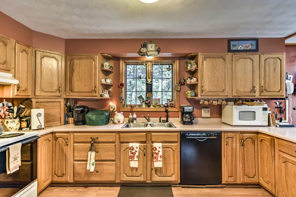 505 Lovejoy Shores Drive Fayette ME 04349
