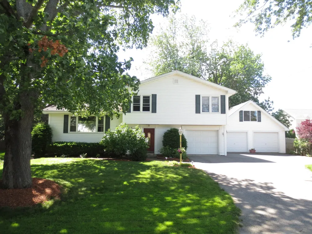 325 Garland Street Bangor ME 04401