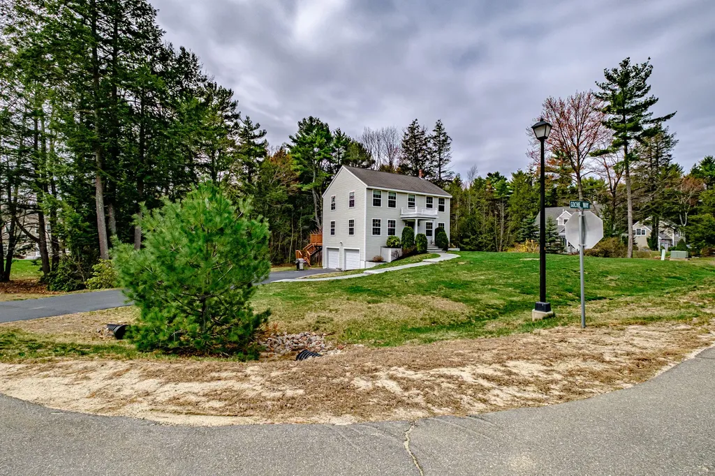 2 Gochie Way Scarborough ME 04074