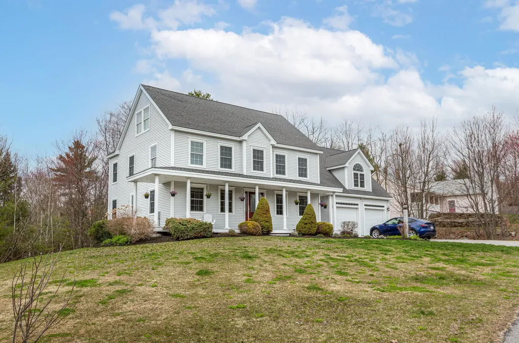 88 Presidential Way Westbrook ME 04092