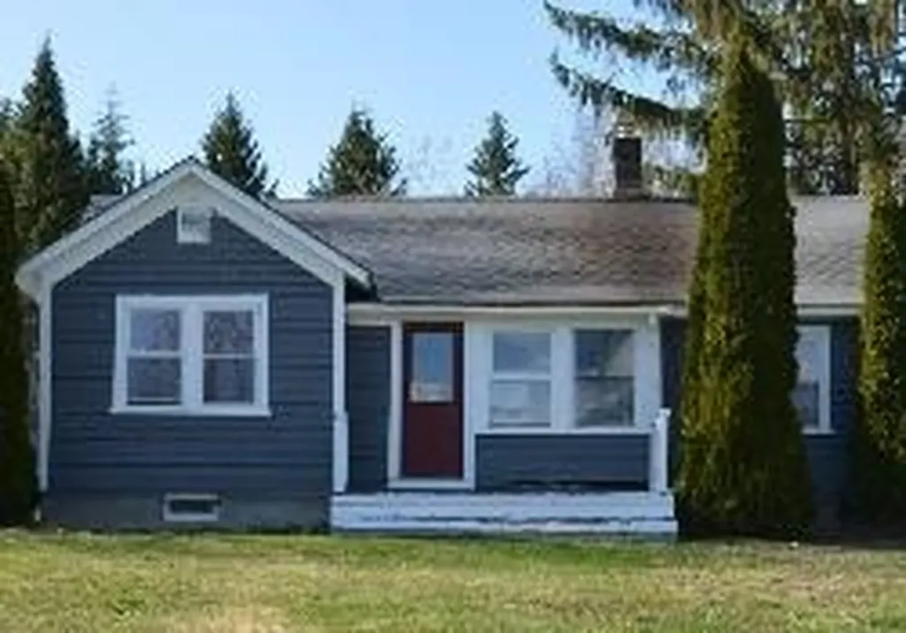 338 Main Road N Hampden ME 04444