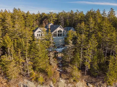 40 Paradise Lane Southport ME 04576