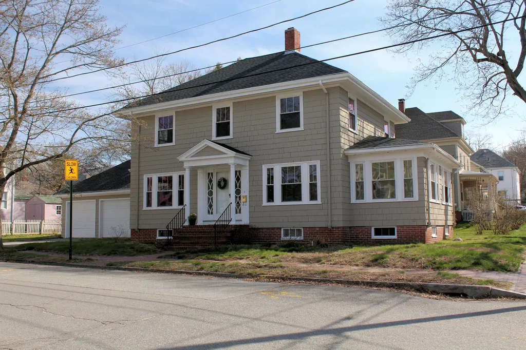 63 Belfield Street Portland ME 04103