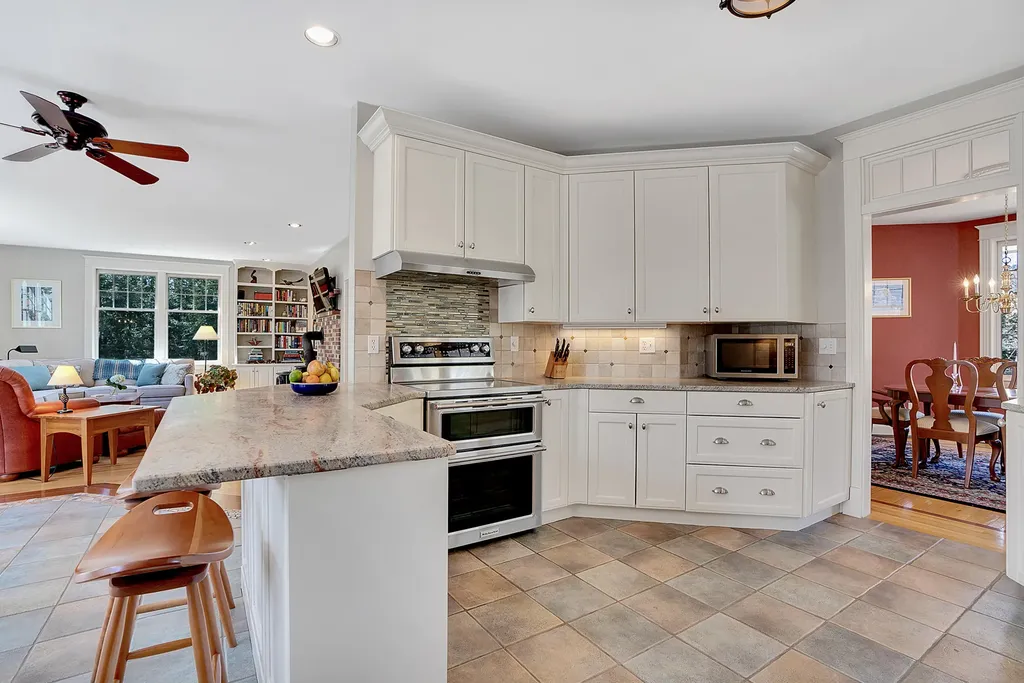 16 Chandler Drive Falmouth ME 04105