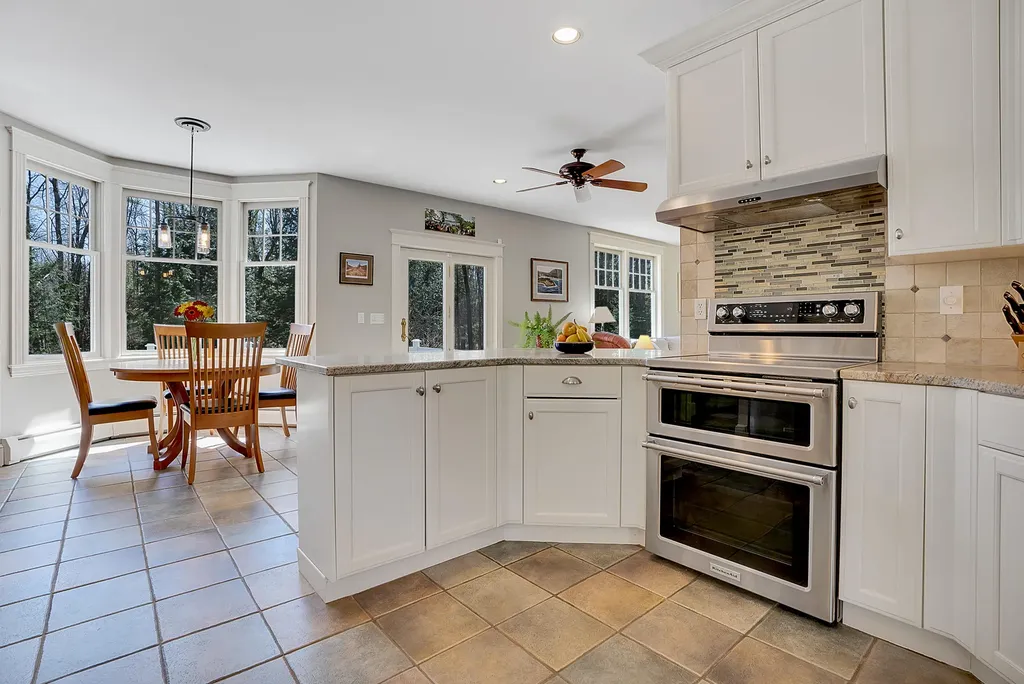 16 Chandler Drive Falmouth ME 04105