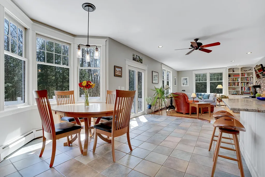 16 Chandler Drive Falmouth ME 04105