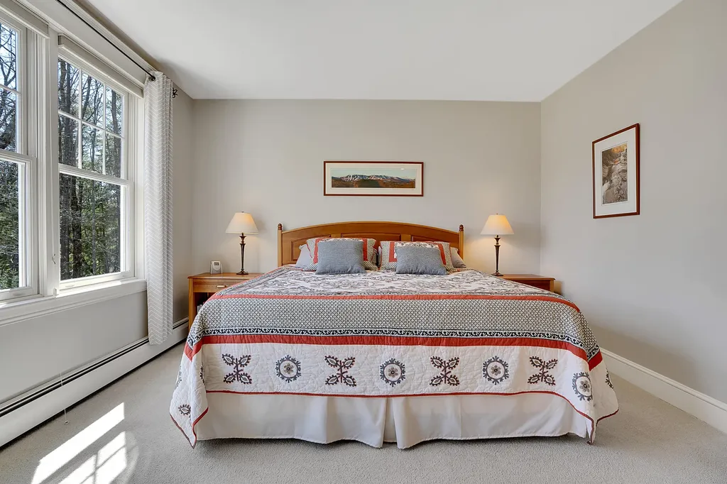 16 Chandler Drive Falmouth ME 04105