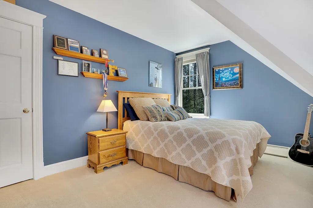16 Chandler Drive Falmouth ME 04105