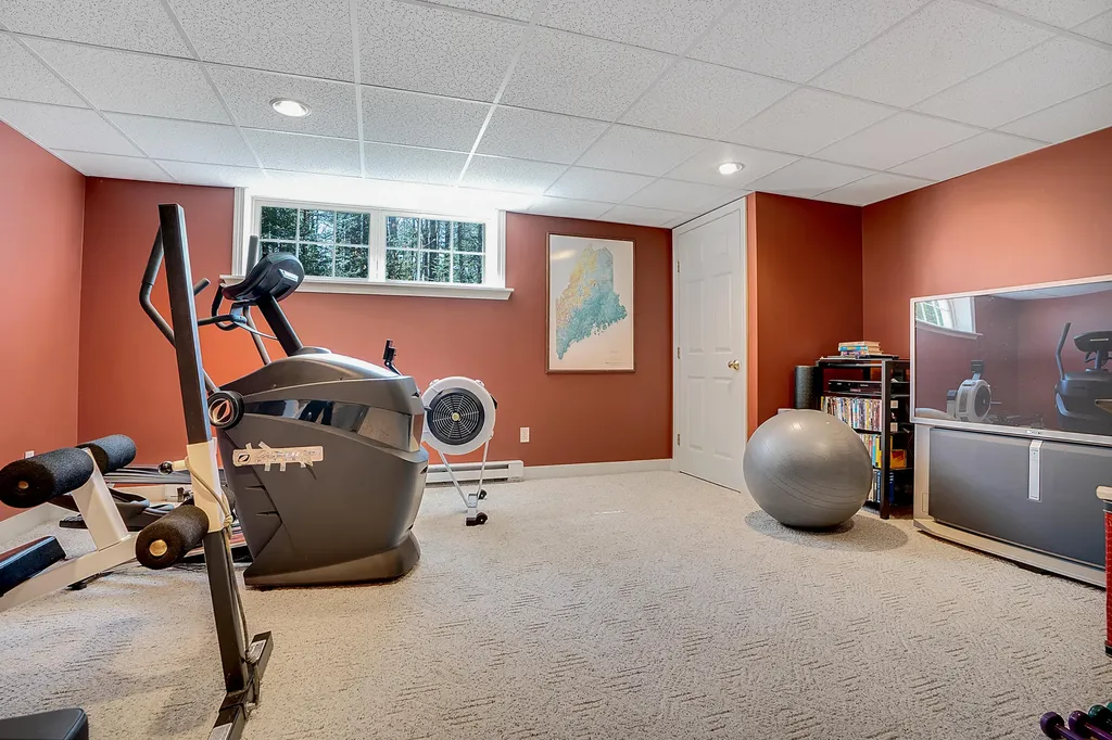 16 Chandler Drive Falmouth ME 04105