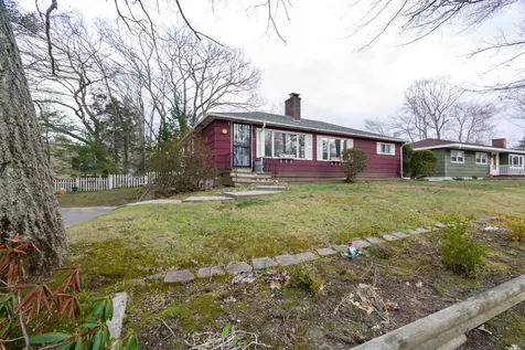 3 Forest Drive Topsham ME 04086