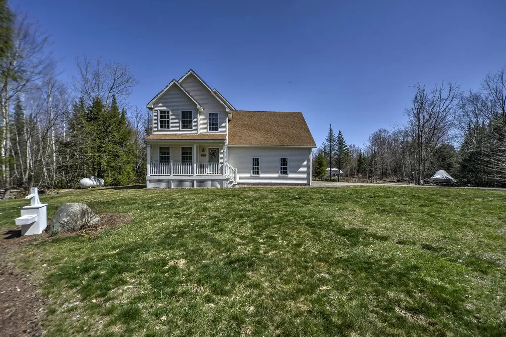 100 Libby Lane West Gardiner ME 04345