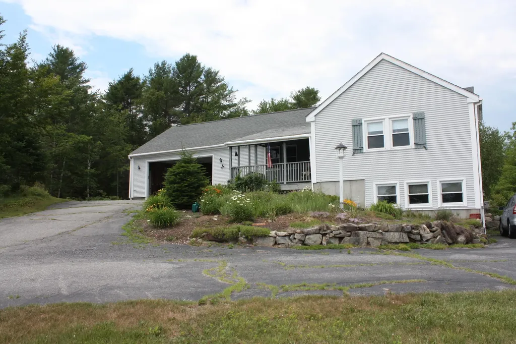461 Augusta Road Washington ME 04574