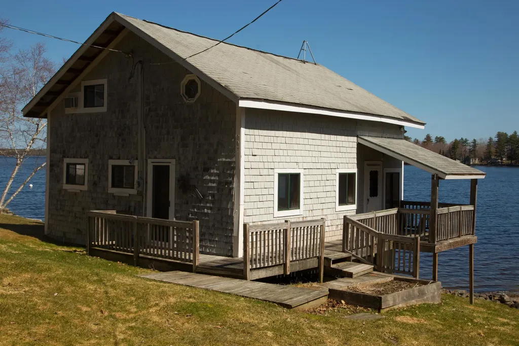 205 & 207 Bruckoff Road Clifton ME 04428