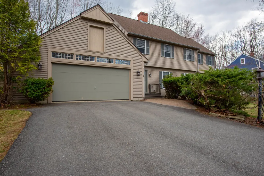 13 Silver Ridge Veazie ME 04401