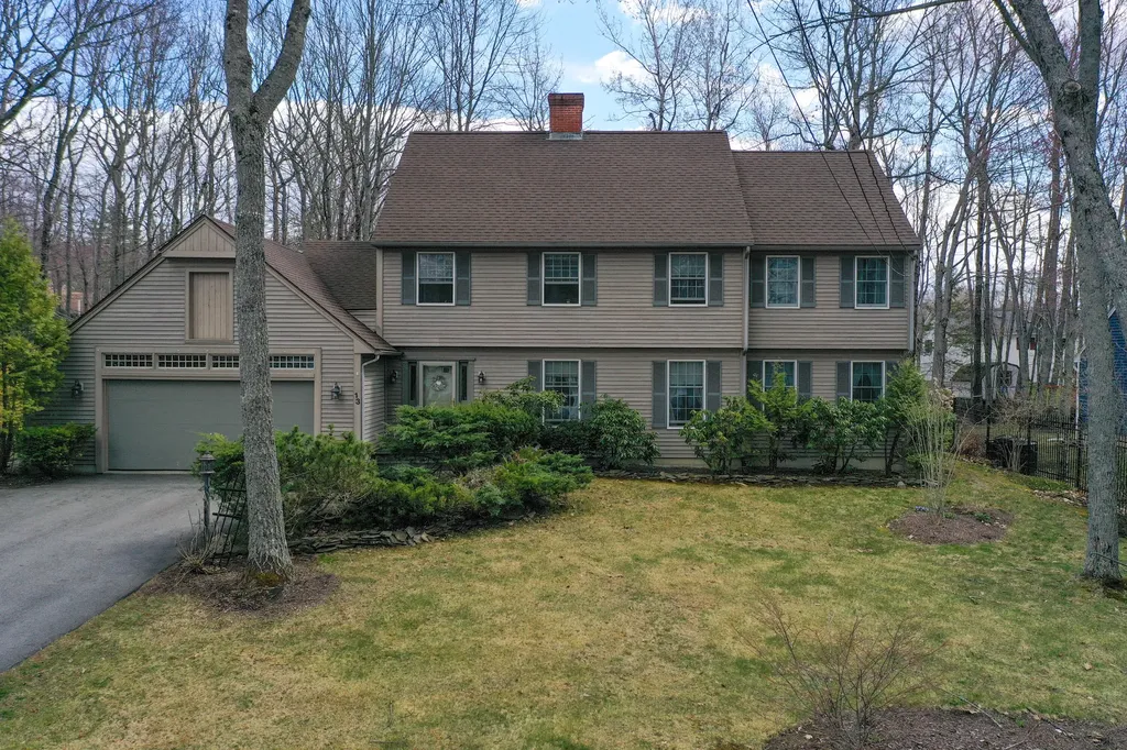 13 Silver Ridge Veazie ME 04401