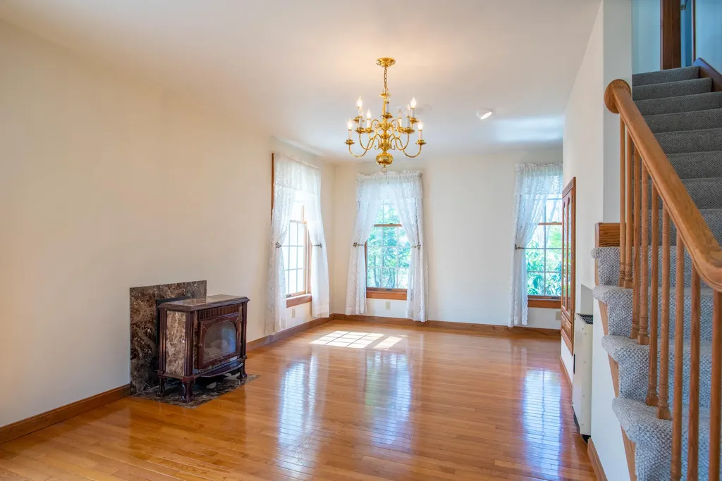 13 Silver Ridge Veazie ME 04401
