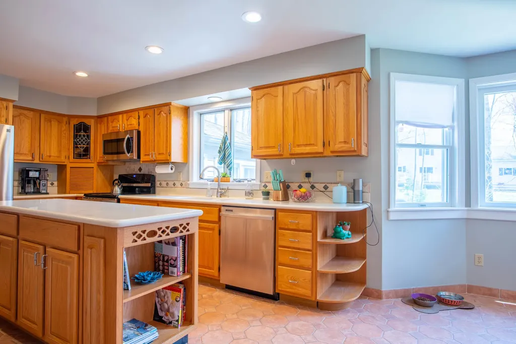 13 Silver Ridge Veazie ME 04401