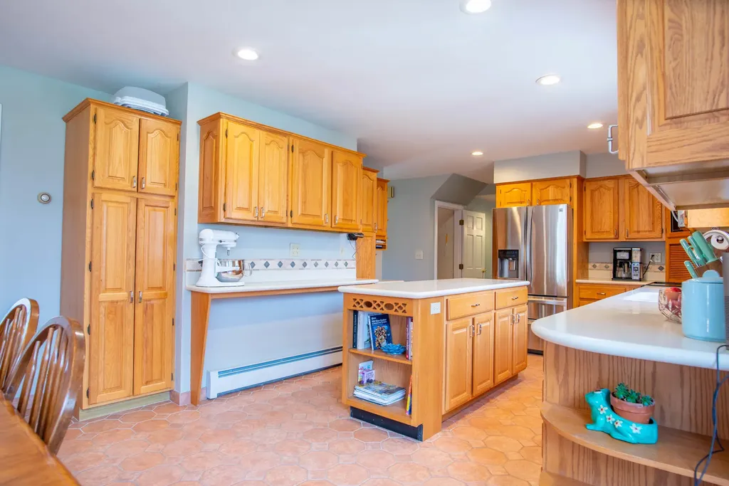 13 Silver Ridge Veazie ME 04401