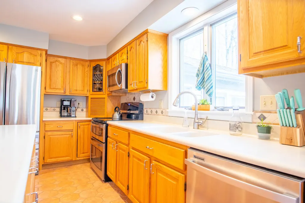 13 Silver Ridge Veazie ME 04401
