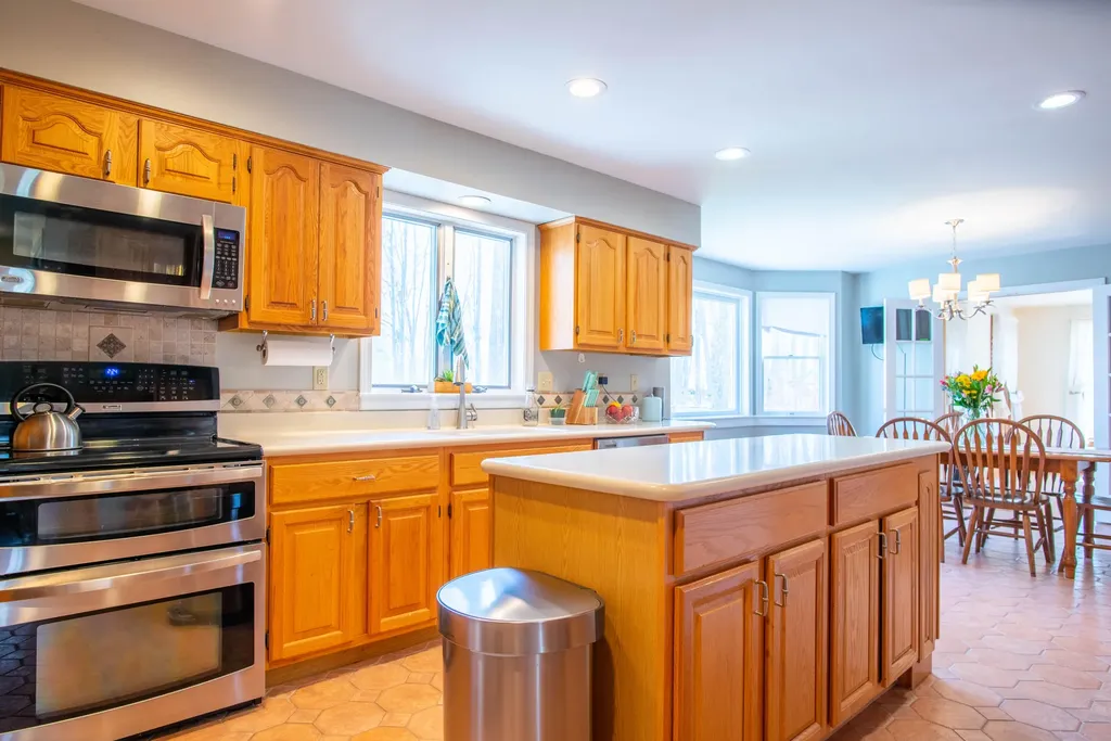 13 Silver Ridge Veazie ME 04401