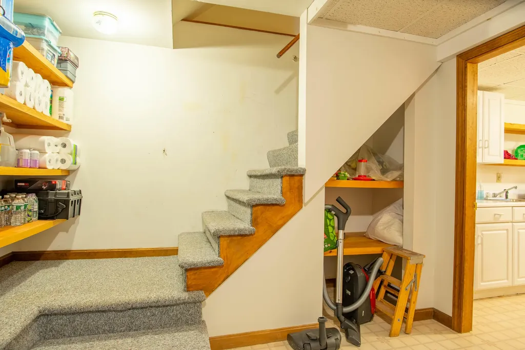 13 Silver Ridge Veazie ME 04401