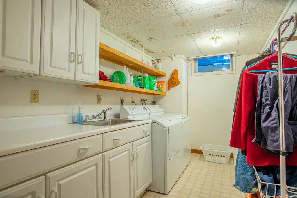 13 Silver Ridge Veazie ME 04401