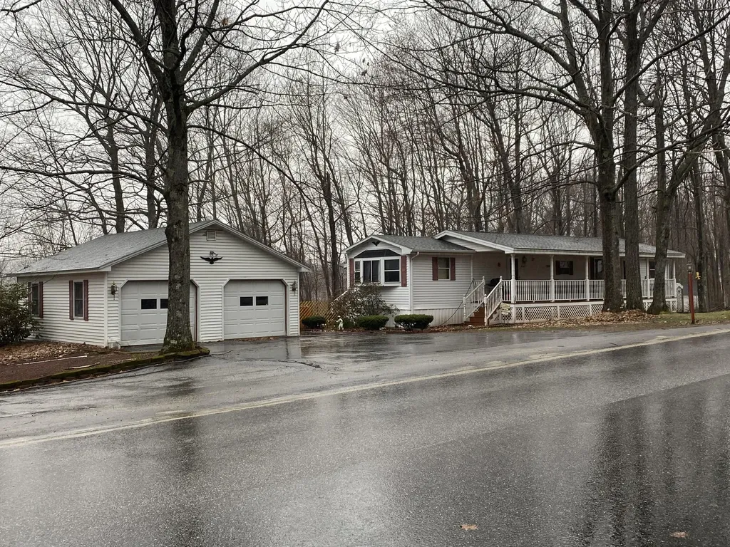 486 Pond Road Lewiston ME 04240