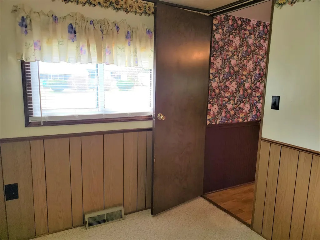 12 Masterman Avenue Wilton ME 04294