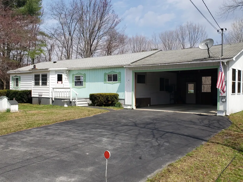 12 Masterman Avenue Wilton ME 04294