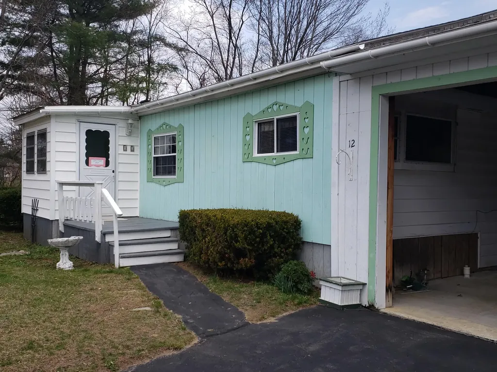 12 Masterman Avenue Wilton ME 04294