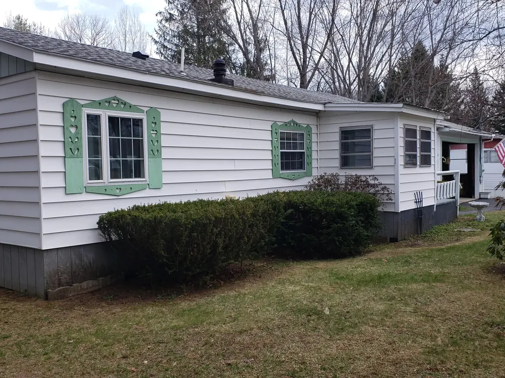 12 Masterman Avenue Wilton ME 04294