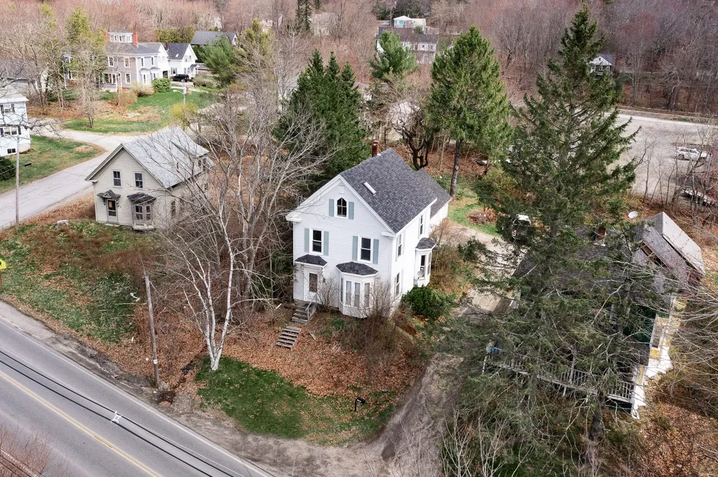 75 Oak Street Ellsworth ME 04605