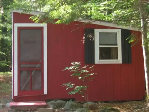 11 Papoose Island Road Raymond ME 04071