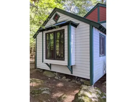 11 Papoose Island Road Raymond ME 04071