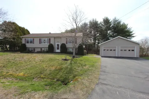 10 Steepleview Court Randolph ME 04346
