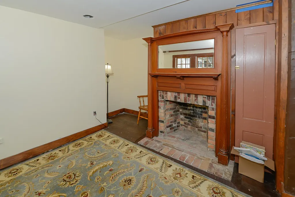 960 Roosevelt Trail Naples ME 04055