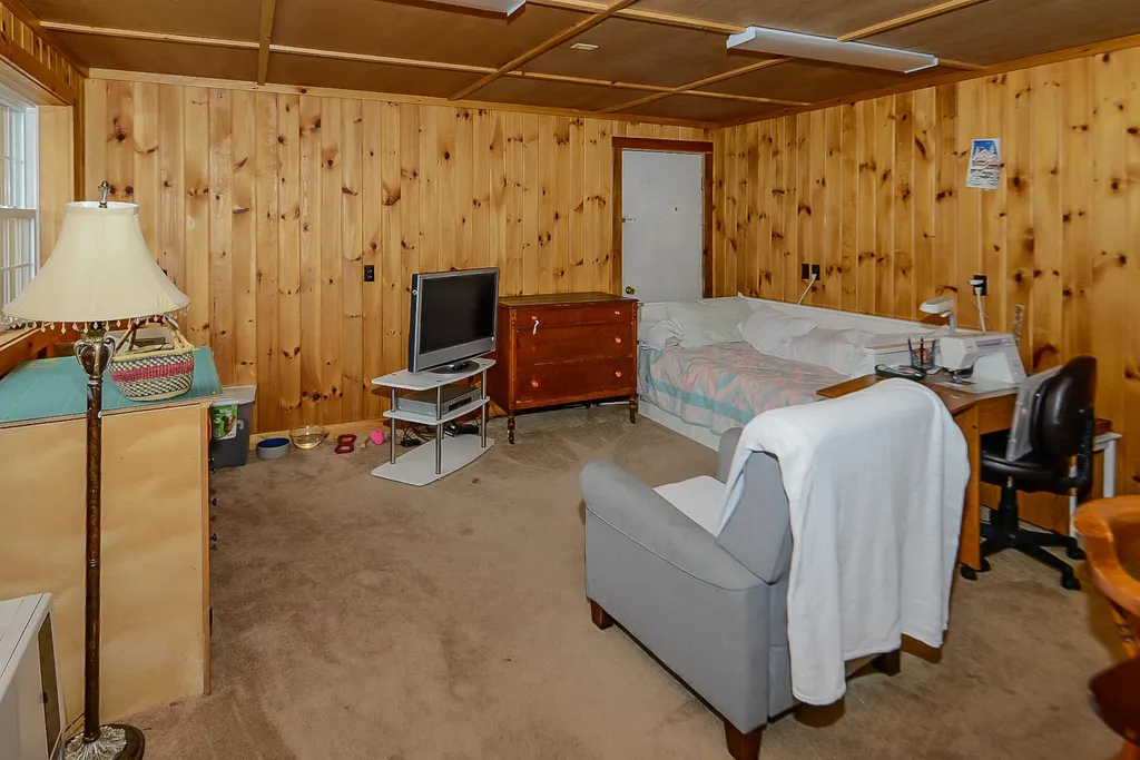 960 Roosevelt Trail Naples ME 04055